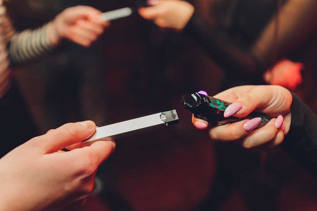 disposable vape means Are disposable vapes bad for the environment?